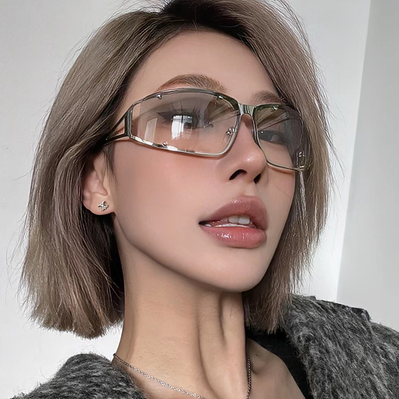 Y2K Metal Sunglasses for Women, Hollow-Out Geometric Frame, 2025 Trendy Retro Club Party Statement Sun Glasses for Girls