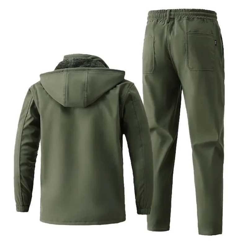 Tactical Suits Fleece Warm Windproof Camping Jackets Men Pants Velvet Camo Suit Training Climbing Treking Hiking Work Clothes W250928