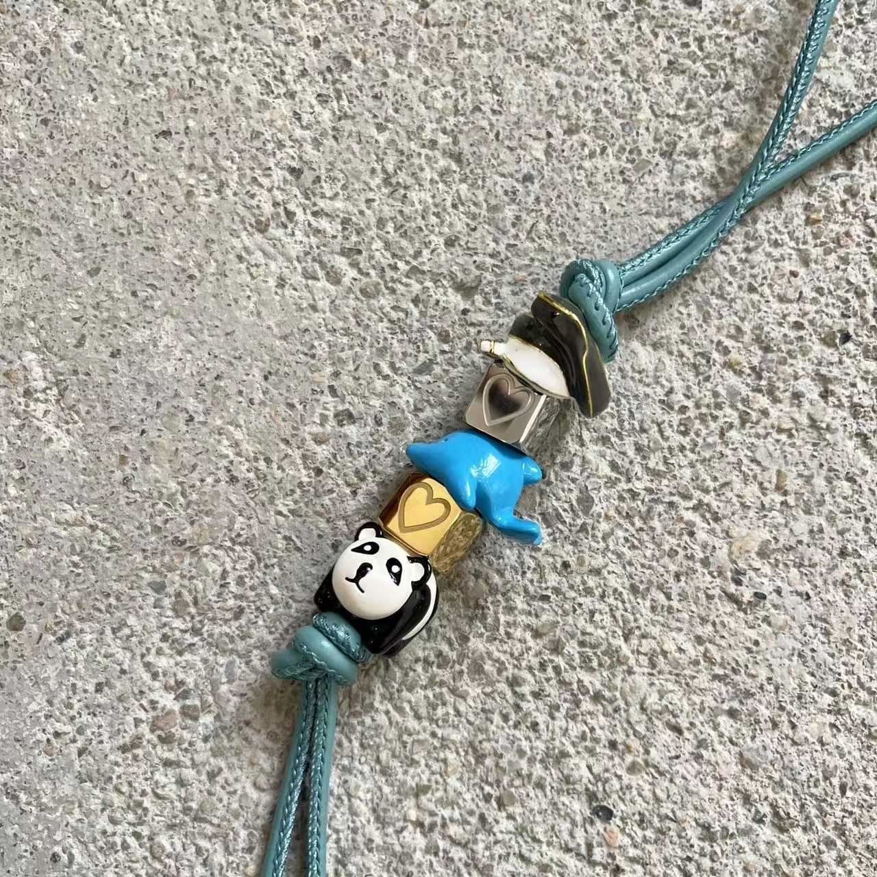 Luxury Luxury DIY Animal Charms Premium Beaded Keychain Set Handmade Bag Purse Accessories Elegant Gift for Women Y250928qe