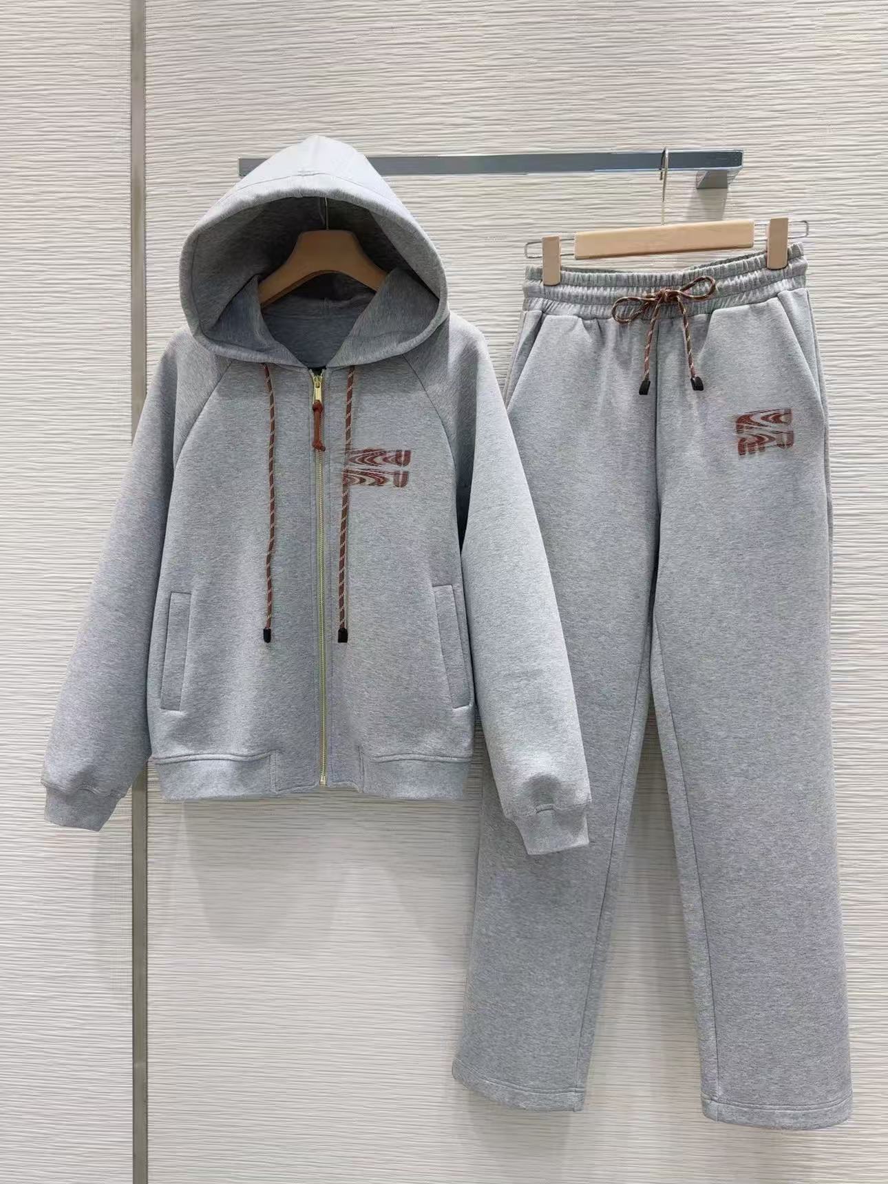 2025hoodie tracksuit designer women sportswear Designer fashion brand embroidery zipper coat outdoor leisure sports loose cotton hoodie pants two-piece set