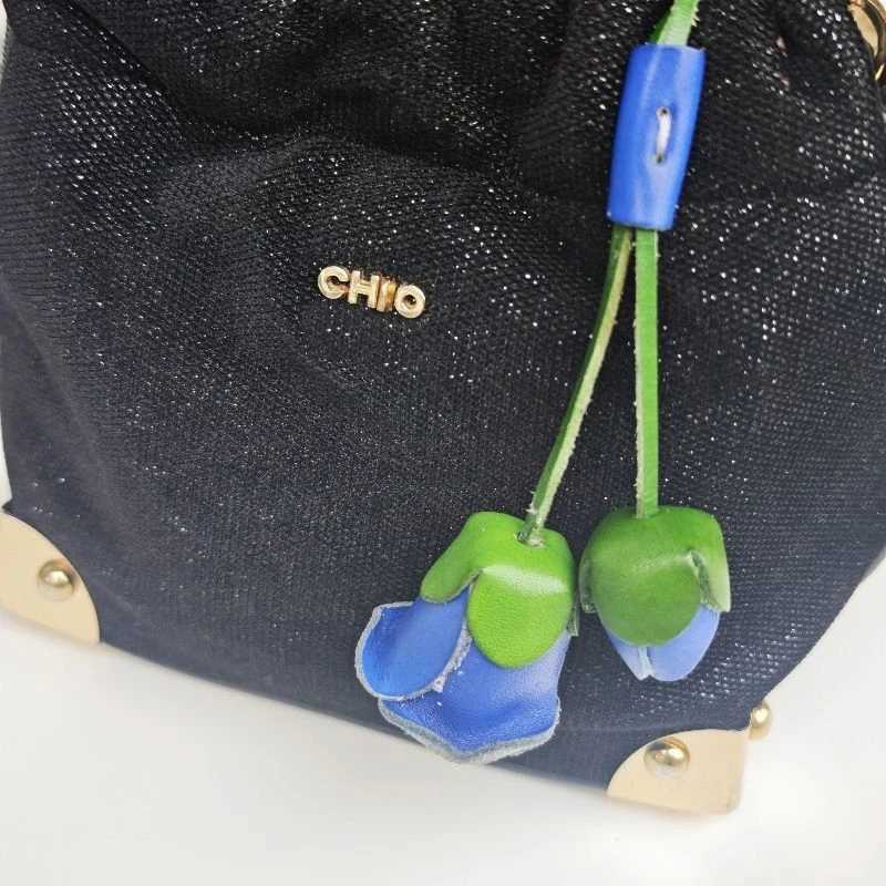 Luxury Plush Leather Bag Charm Flower Ball Pendant Luxury Fashion Highgrade Lychee Flower Car Pendant Decoration Bags Accessories Y250928