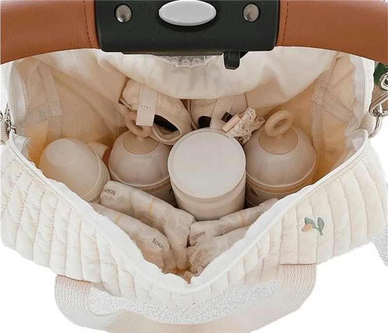 Korea Sle Newborn Baby Care Diaper Bag Mummy Shoulder Bag Embroidery Quilted Stroller Diaper Storage Organizer Large HandbagsXJ250928