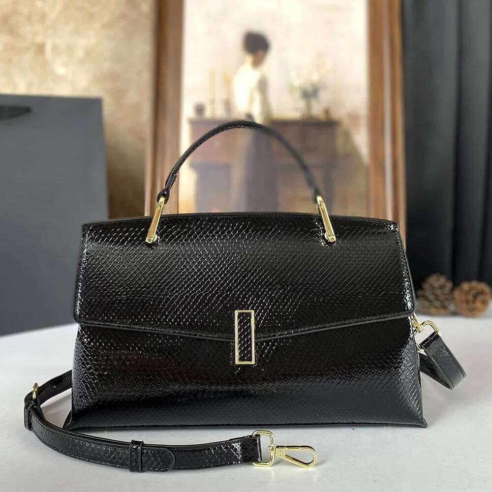Designer Bag High End Fashion European And American Large Capacity Hand-Held Crossbody Bag, Temperament Light Women's Bag