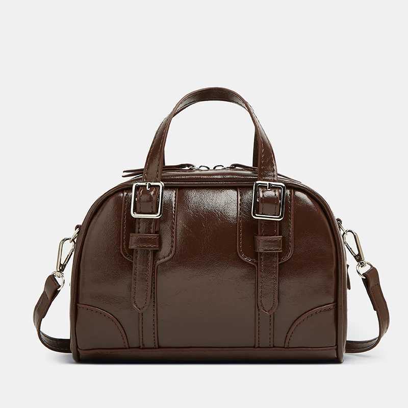 2025 New Retro Small Square Bag Commuting Bowling Handbag Boston Handbag Retro Crossbody Bag Z250928