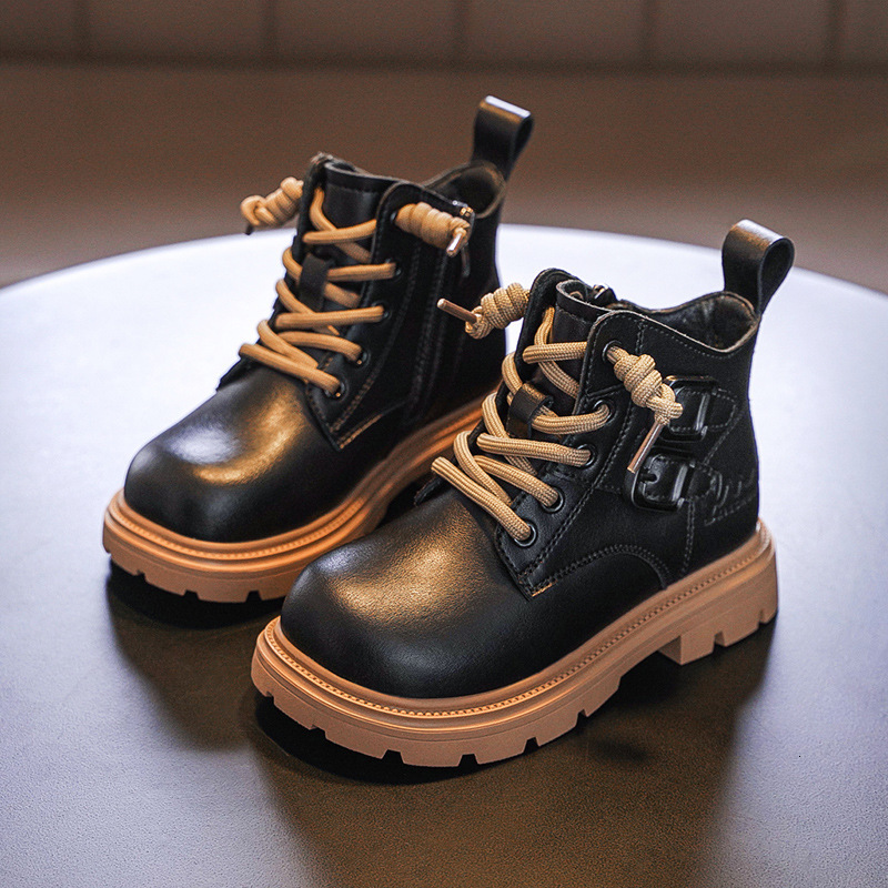 Winter new men's Martin boots with thick wool lining, big children's boots, double-layer cotton shoes, fashionable short leather boots, desi