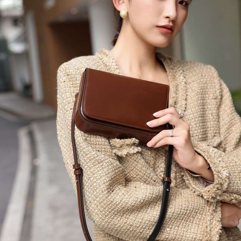 High-End Brown Small Square New Fashion Versatile Cowhide Crossbody Phone Exquisite Simple Tofu Bag