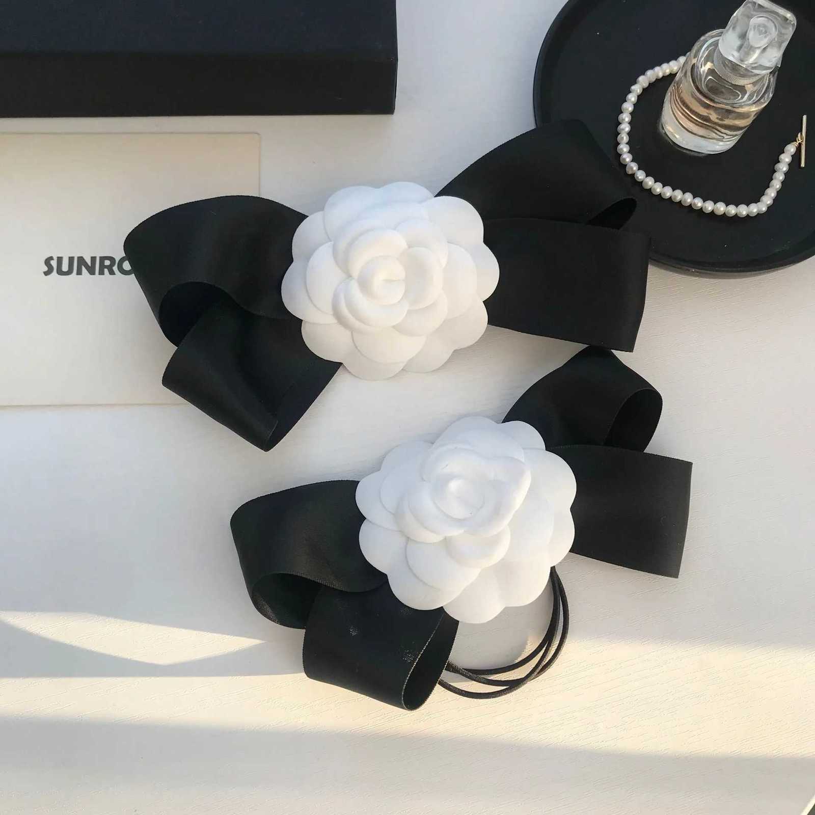 Women Elegant Camellia Hair Clips Wedding Accessories Hairpins Chic France Handmade White Flower Hair Tie Bow Knot Tie Barrette W250928