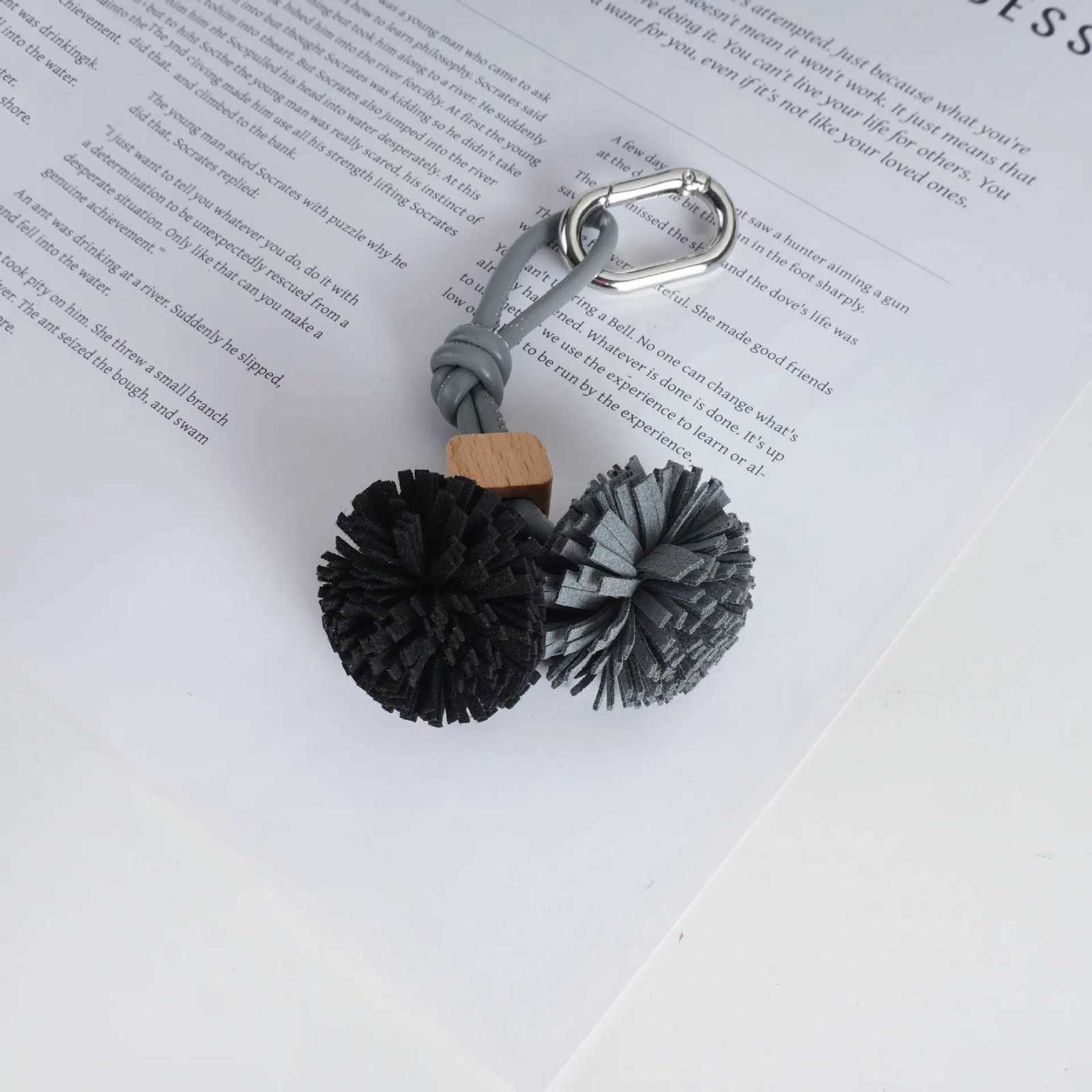 Luxury Premium Mini Leather Bag Hanging Decoration Handmade Tassel Car Keychain Accessories Y250928