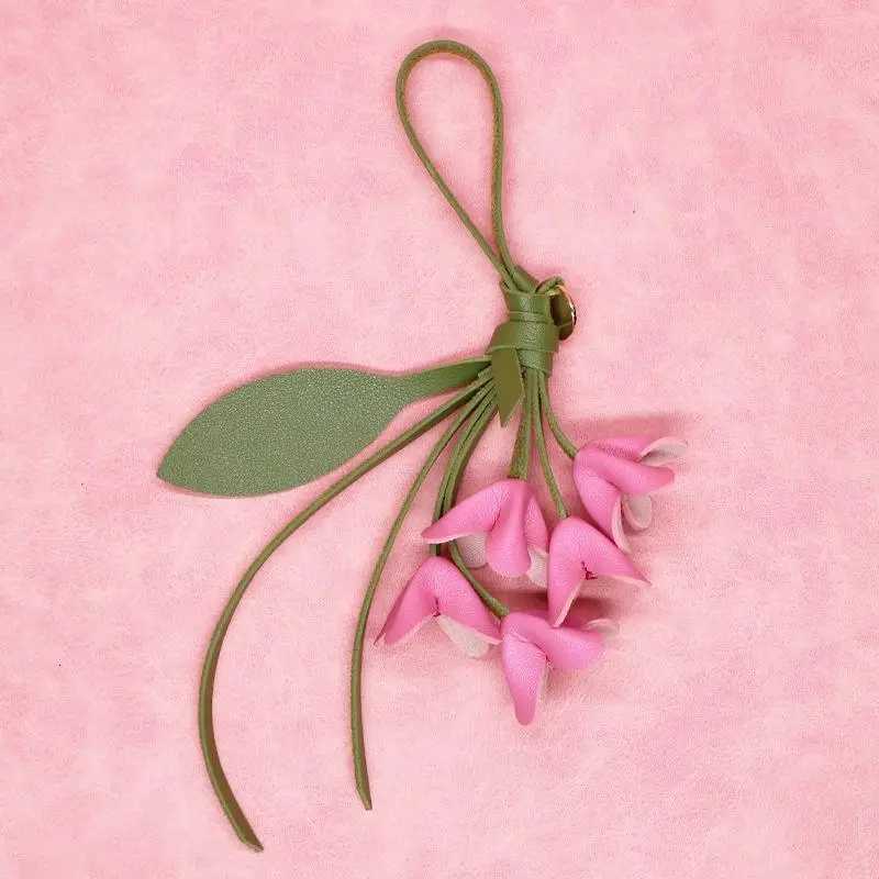 Luxury 1Pcs Fashion PU Leather Simulation Osmanthus Keychain Bag Pendant Decoration Artificial Flower Backpack Hanging Ornaments Gifts Y250929as