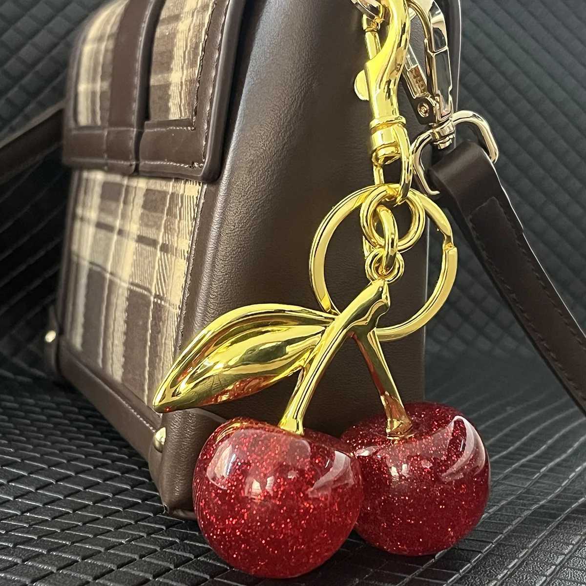 Luxury Decorative Ball Cherry Bag Pendant Keychain Glitter Pink Pendant Car Keychain Resin Accessories Bag Pendant advanced Y250928