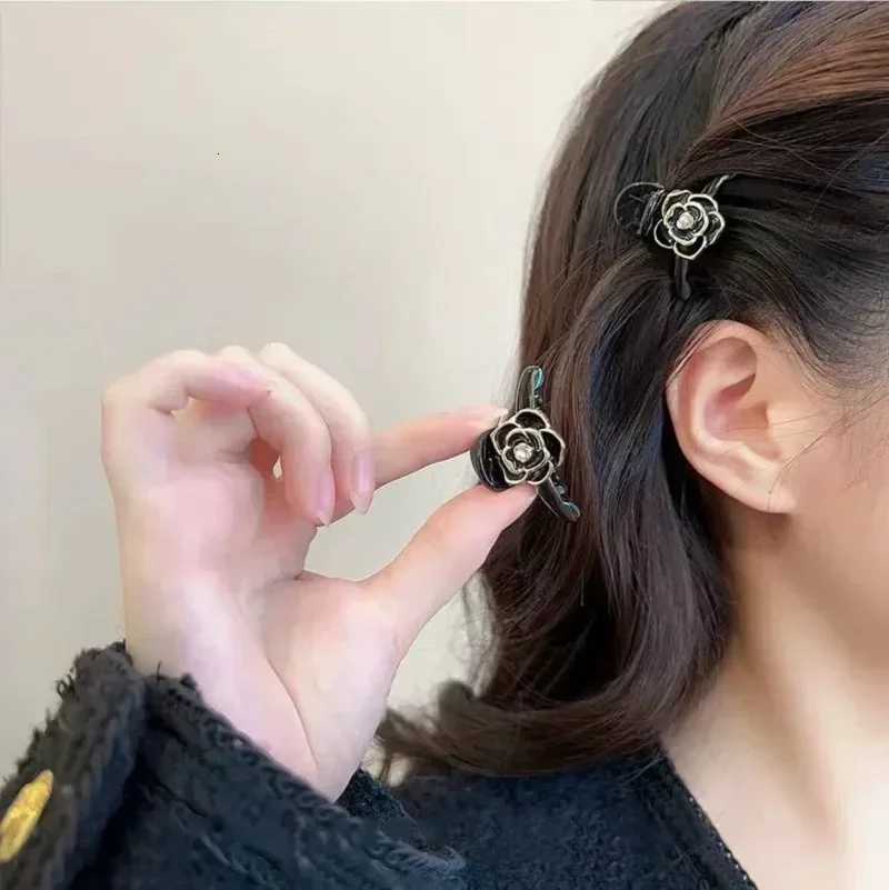 Lovely classical Simple retro style Small Flower Vintage Hair Claw Clips for Women Girls Retro for Hair Accessories W250928