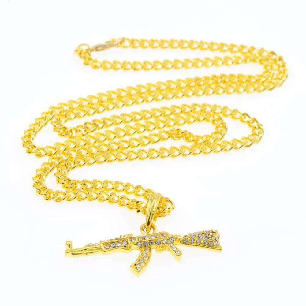 Crystal Ak 47 Rhinestone Bling Chain Fashion Creative Hip Hop Subhine Gun Pendant Necklace Women Men Rapper Jewelry
