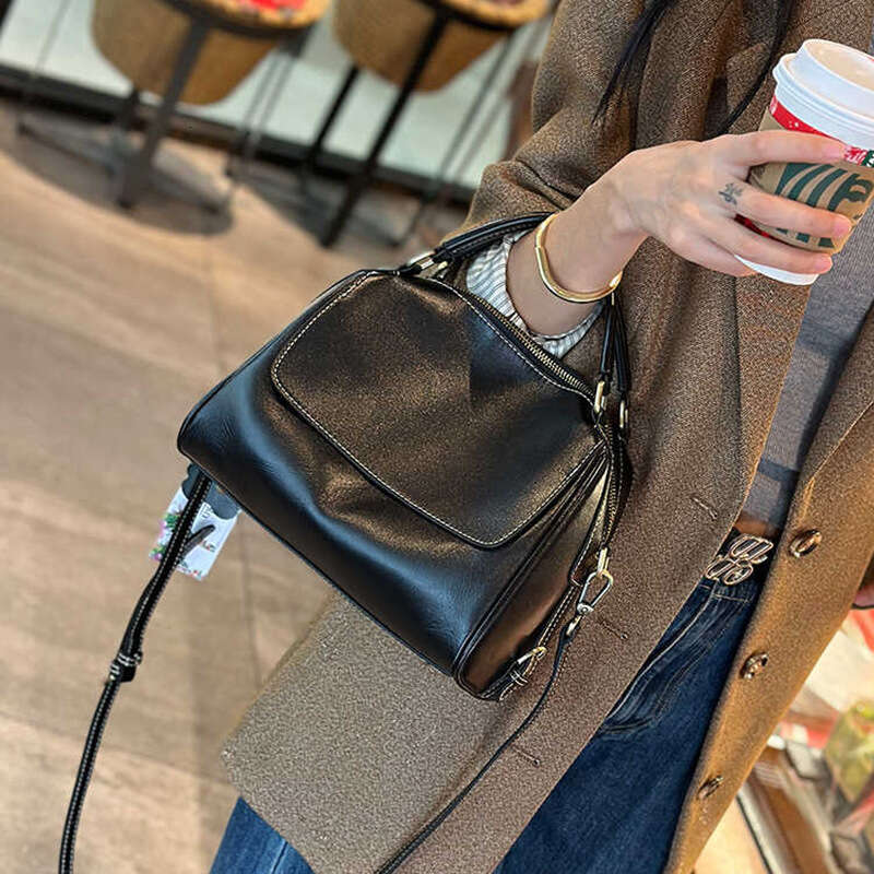 designer bag Luxury bag Cowhide Genuine Leather Handbag for Women New Versatile Large Capacity Pillow High-end Fashion Single Shoulder Crossbody Bag