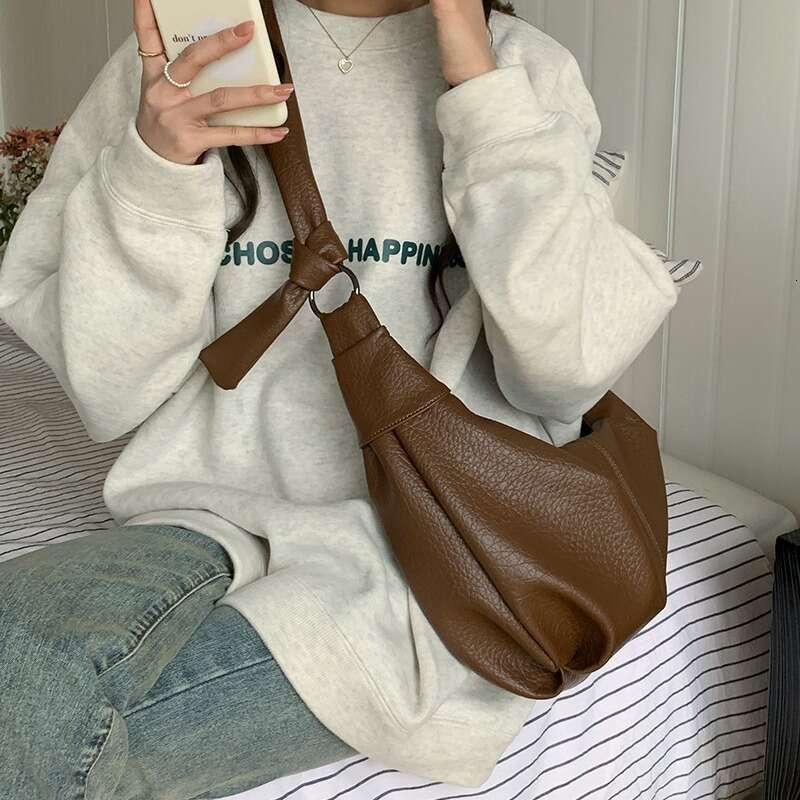 Best Seller Designer Bag Large Capacity Soft Leather Pleated Dumpling Lazy Style Casual Versatile Commuter Shoulder Cssbody Bag