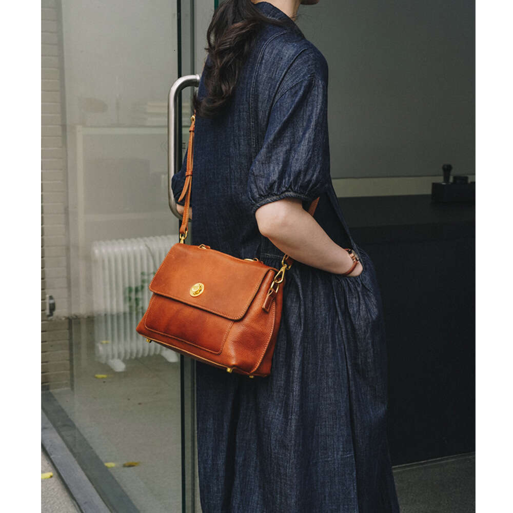 designer bag Luxury bag New Light Luxury Women's Texture Niche High-end Versatile Shoulder Crossbody Bag