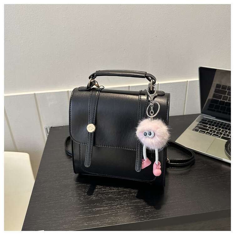 New Hot Sale Retro Women's Fashion Fashionable Pendant Shoulder Bag Casual Simple Backpack