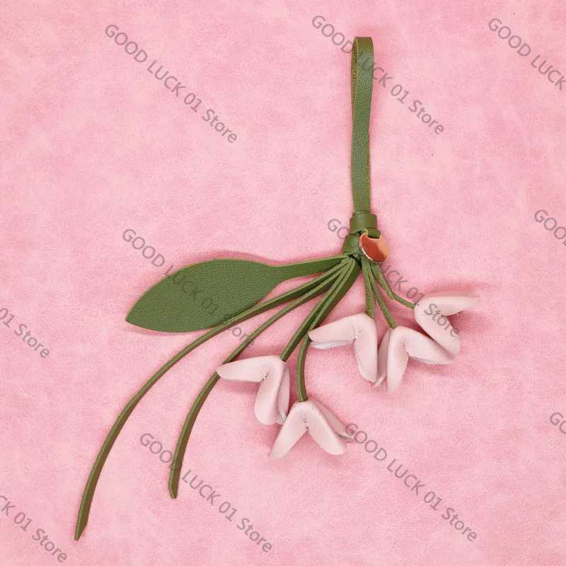 Luxury 2025 Flower Bag Pendant Cow Leather Design Exquisite Handmade Simulation Bags Pendant Osmanthus Tulip Keychain Bag Accessories Y250928