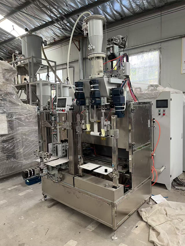 Four-Station Dry Powder Filling System for Automatic Coarse Filling, Fine Filling, Powder Return, and Dust Removal in Dry Powder Fire Extinguishers