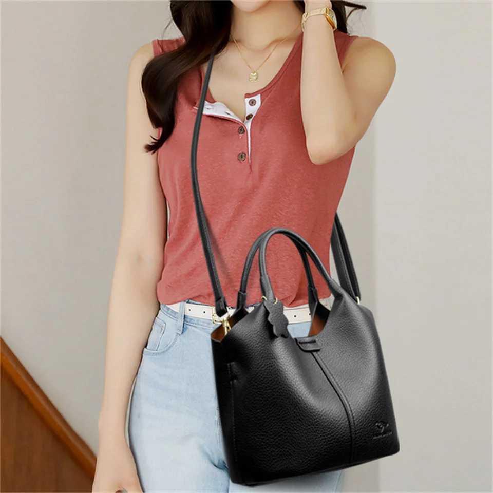 Soft Leather Handbags for Women Vintage Shoulder Bag Luxury Designer Ladies Large Capacity Bags Sac A Main Z250928