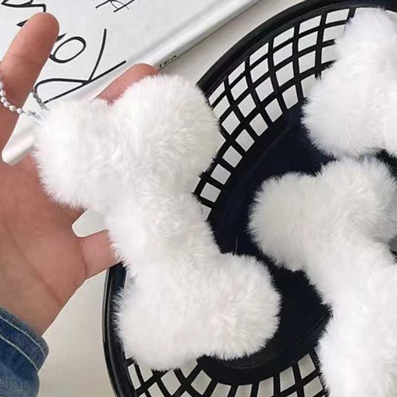 31PCS Cute Animals Bone Plush Toy Keychain Girls Fluffy Soft Cute Backpack Bag Pendant White Keychain Charms Keychains GiftsXJ250928