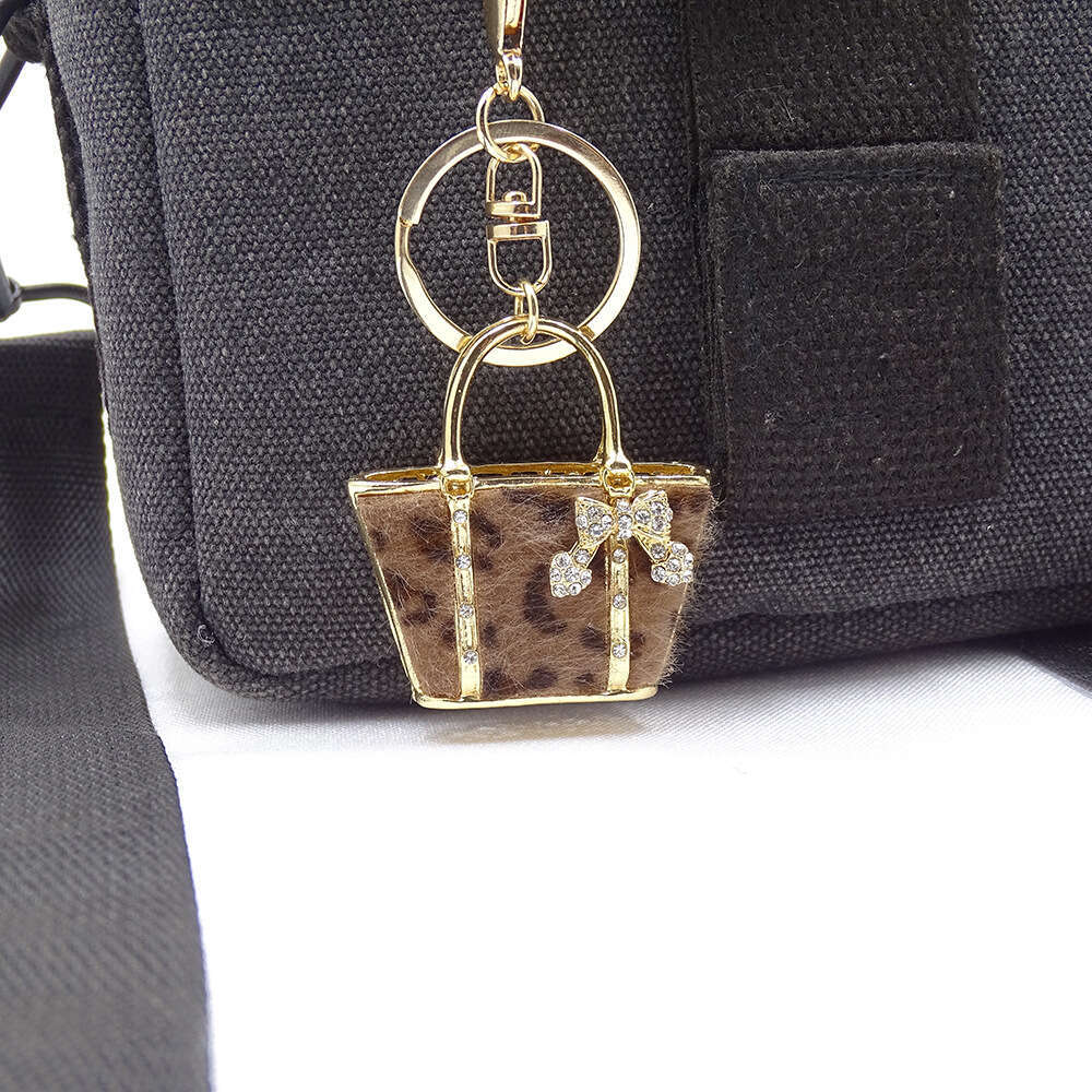 Creative Winter New Bag Pendant Car Keychain Gift Velvet Painting Oil Craft 12 Colors