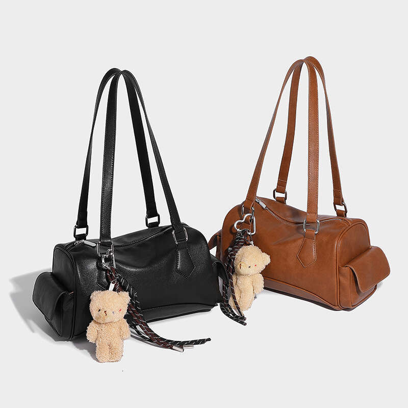 Small and versatile one shoulder bowling bag, teddy bear doll, hanging ornament, large capacity commuting handheld