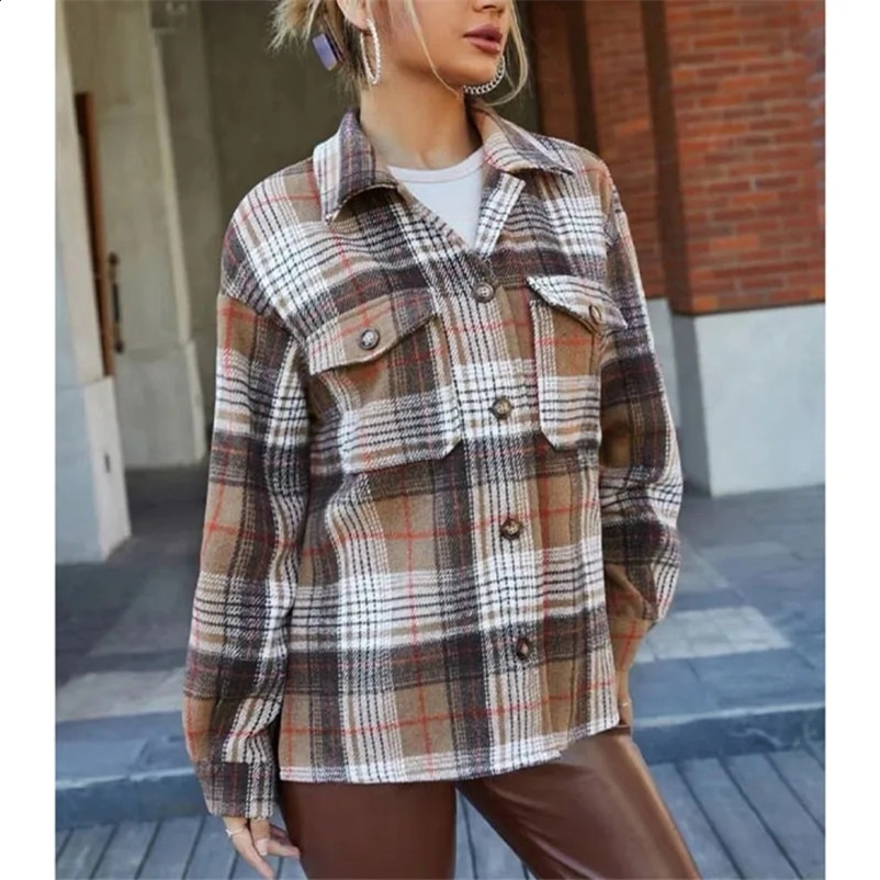 Autumn and Winter Vintage Plaid Fashion Trend Polo Collar Versatile Pockets Simple Long Sleeve Loose Woolen Coat 240909