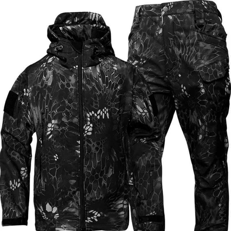 Mens Winter Clothing Soft Shell Windproof and Waterproof Mountaineering Skiing Hunting Fishing Warm Wool Velvet Tactical Set W250928