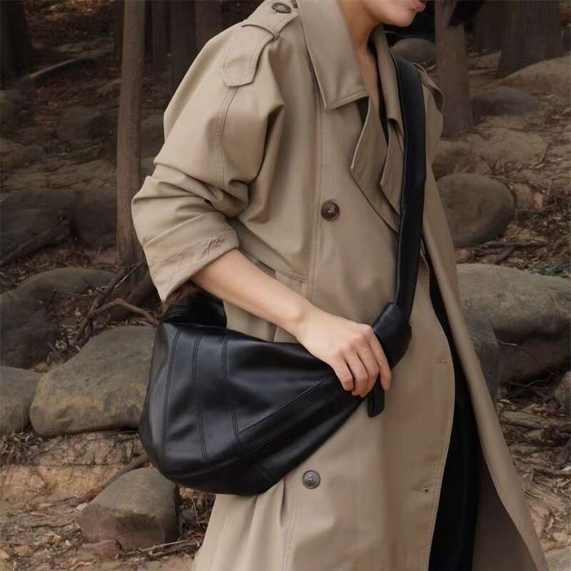 designer bag Luxury bag Genuine Leather Dumpling Niche High-end Crossbody Chest Waist Underarm Song Cow Horn Bag