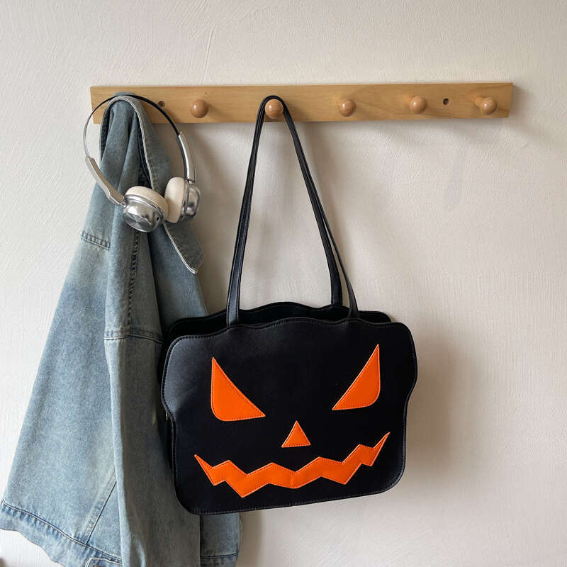 2025 New Halloween Pumpkin Single Shoulder for Women Fashionable Quirky Small Crossbody Bag