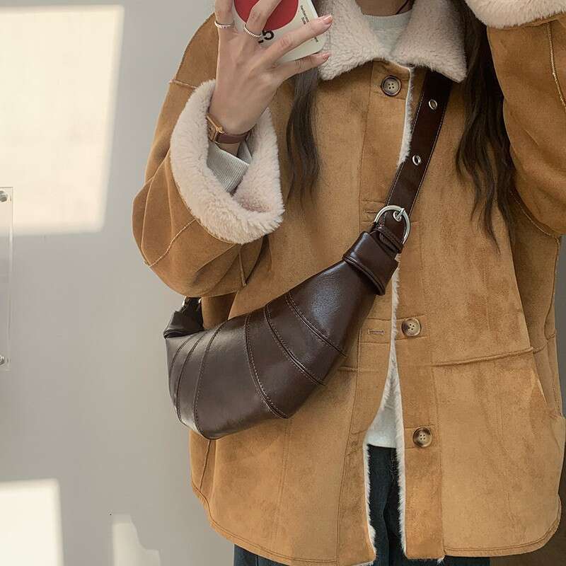 Best Seller Designer Bag Coffee Color Horn Women Underarm Autumn Winter 2025 New Fashion Korean Versatile Cssbody Dumpling Bag
