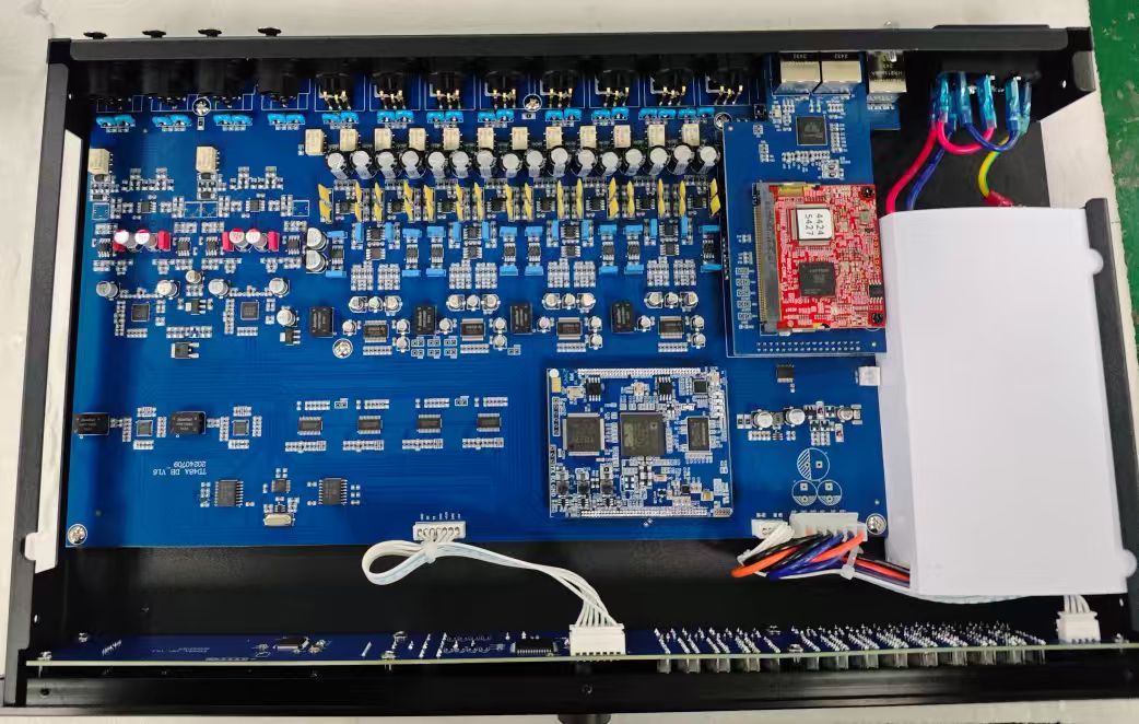 Stage Lighting Accessories 4 - Input 8 - Output DSP Digital Audio Processor for Speakers, with LCD Display and Multiple Connectivity Options JQ0003