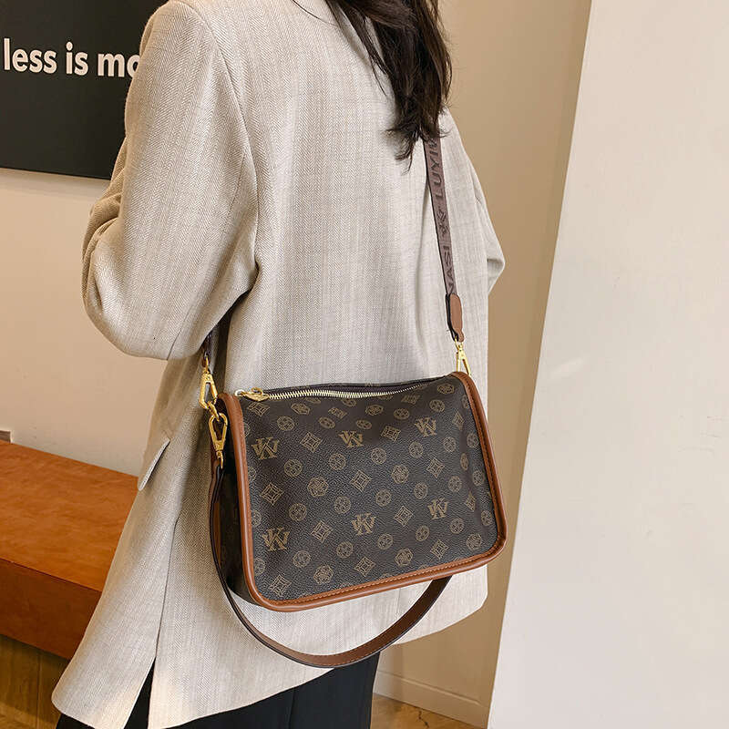 Fashion Designer Bags Shouler Bag for Women 2025 New Pattern Printed Boston Pillow Bag Shoulder Casual Crossbody Bag H260318