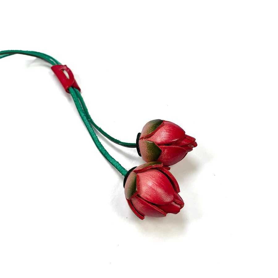 Luxury Cowhide Leather Bags Charm Flower Ball Pendant Luxury Fashion Highgrade Lychee Flower Car Pendant Decoration Bag Accessories Y250928as