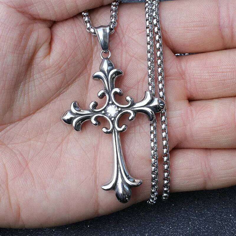 European American Fashion Personality Retro Gothic Cross Necklace For Men And Women Street Hip-Hop Trendsetters Versatile Pe