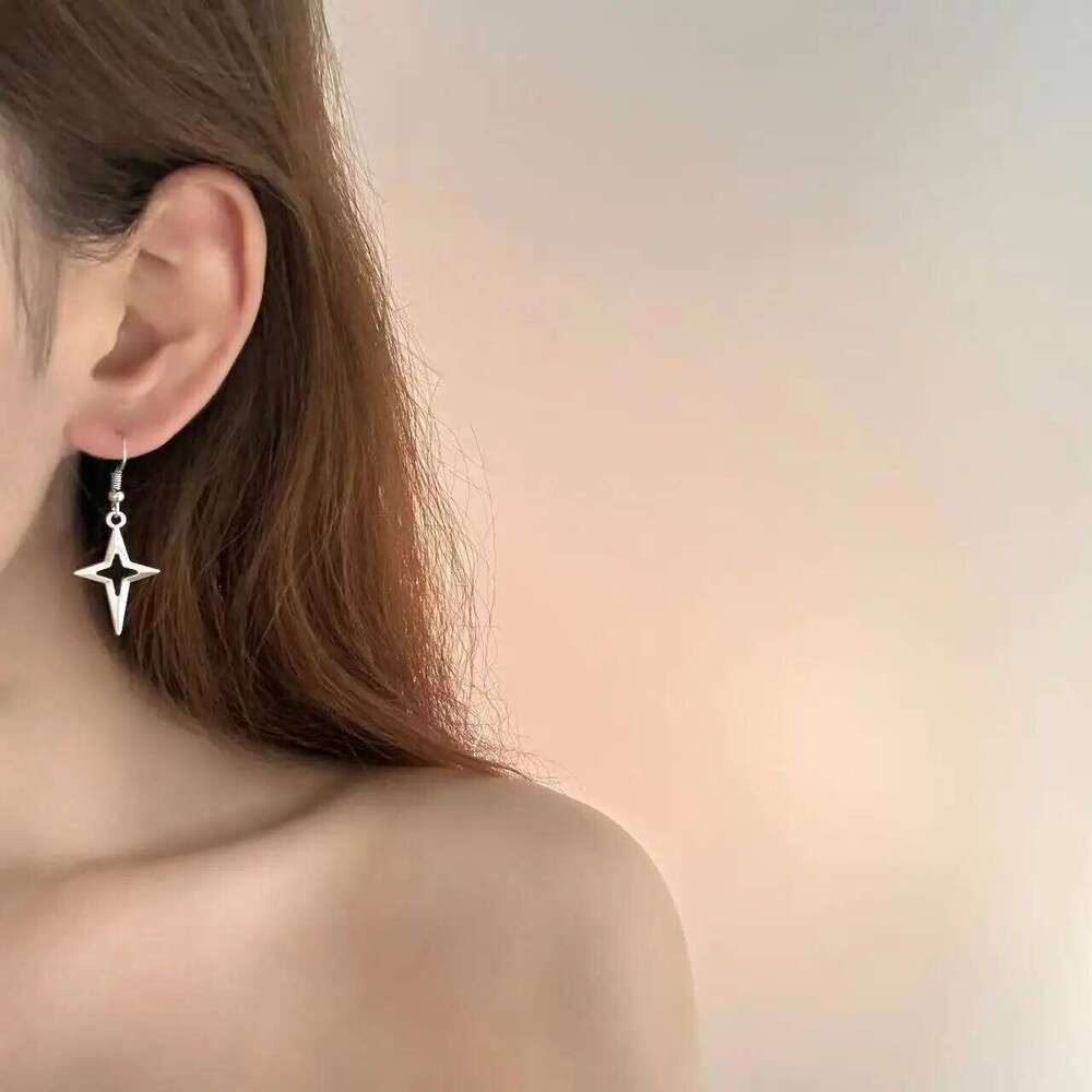 Minimalist Star Cross Pendant Necklace for Women Men Punk Hip Hop Unisex Neck Chain Y2K Fashion Jewelry Gifts