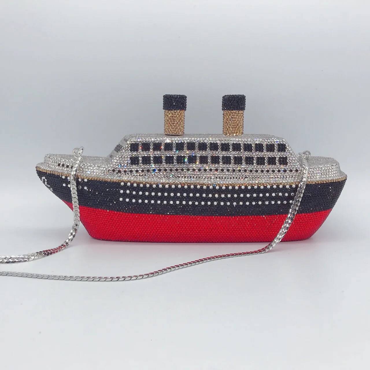 chongsukei New Boat Crystals Clutch Purse RED Blue Women Gems Evening Clutch Bag Wedding Bridal Minaudiere Rhinestones Handbags and Purses