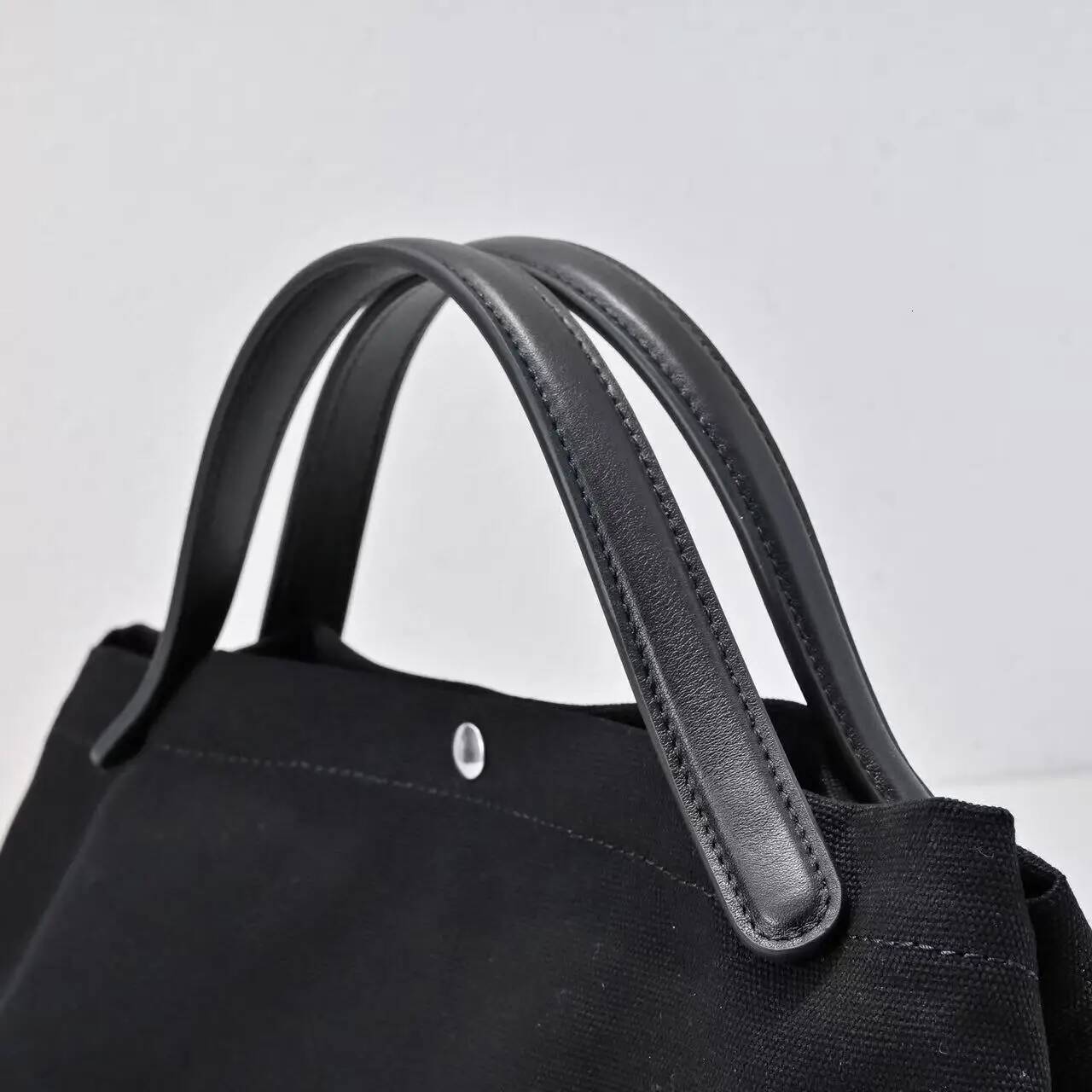 chongsukei 2025 new canvas bag exclusive custom material simple and atmospheric fine lines delicate and elegant highend