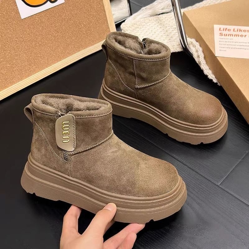 Designer Thick-soled snow boots for women 2025 Winter New style Waterproof thickened short ankle cotton shoes Anti-slip fleece Warm ankle boots Free shipping