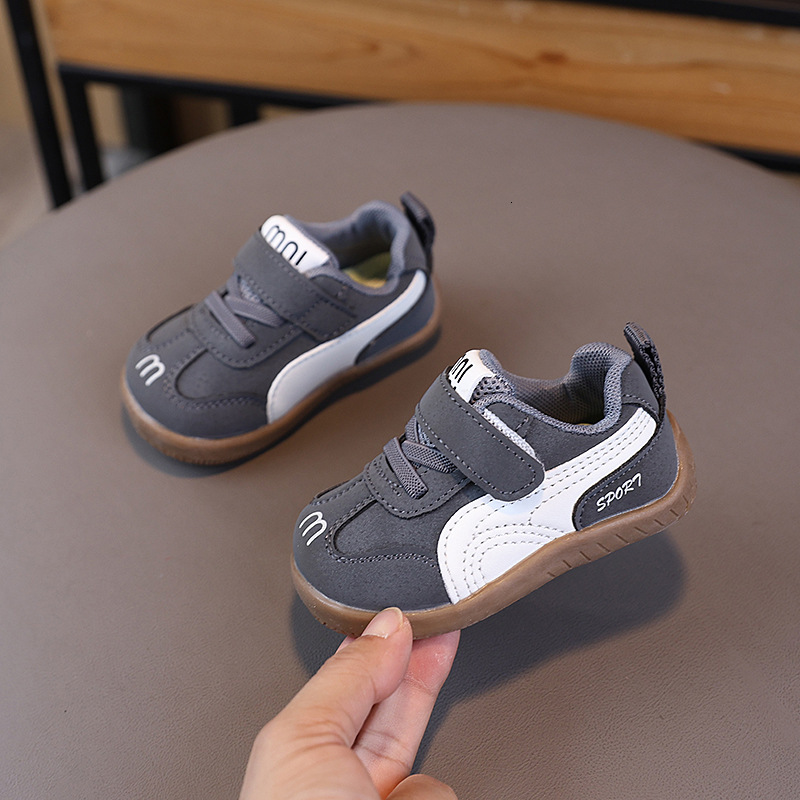 Wear resistant men's and women's German training shoes anti slip soft sole leather surface baby walking Forrest Gump autumn new casual Desig
