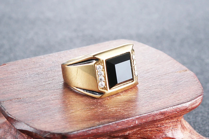 HIP HOP Bling Iced Out Stainless Steel Geometric Square Black CZ Ring Men Signet Rings for Man Jewelry Gold Color 250922