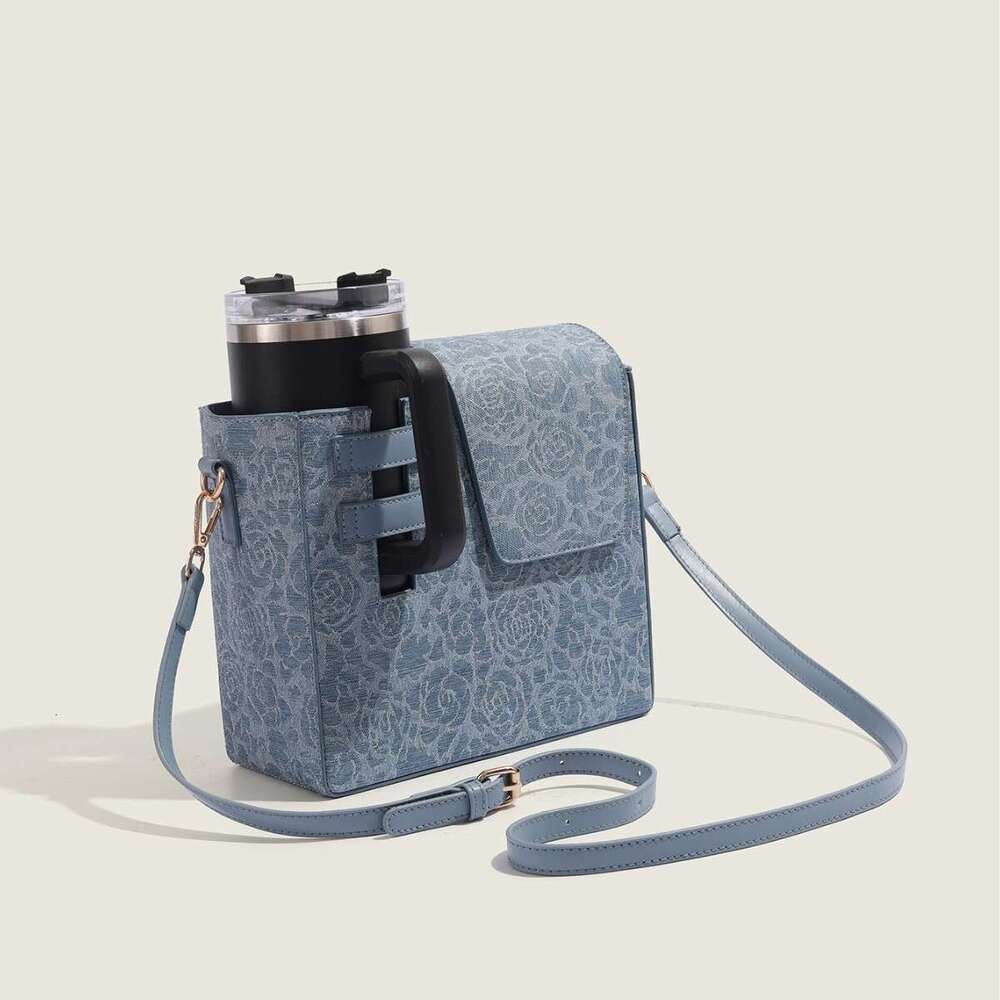 Outdoor Portable Crossbody Water Bottle Drink 2025 Multifunctional Universal Large Insulated Cup Protective Case Storage Bag