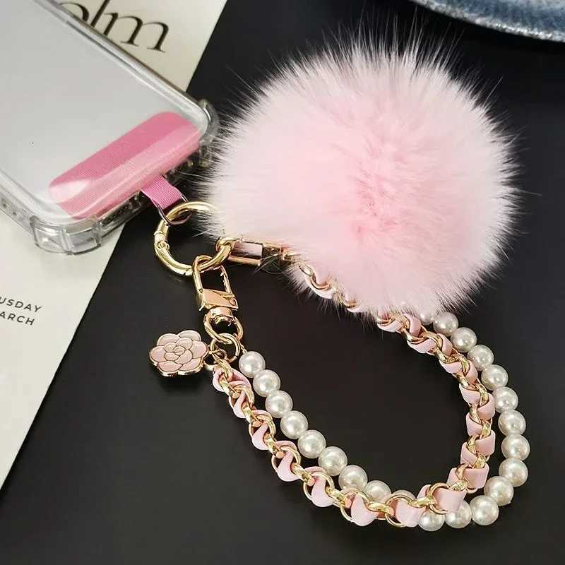 Fashion Pearl Pickup Chain Mobile Phone Lanyard Ins Fashion Wens Xiaoxiangfeng Mobile Phone Case Pendant Hairball Short Wrist Pendant Y250929gt