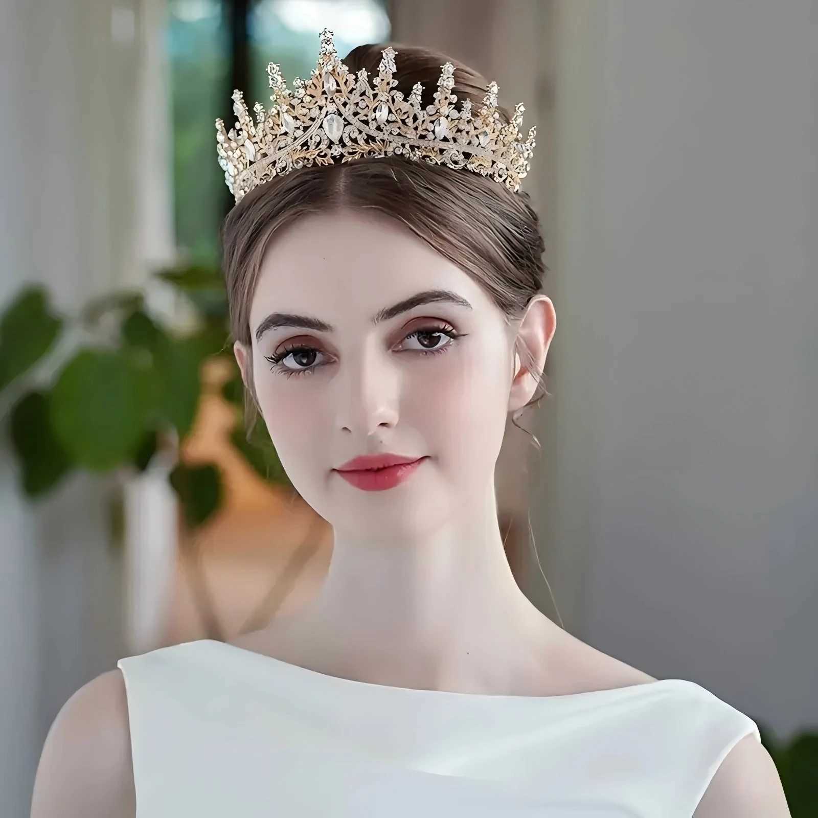 1pc Baroque Queen Crown Elegant Rhinestone Hairband Suitable for Wedding Parties Wearing Womens Hair cessories Gifts L25092814GV