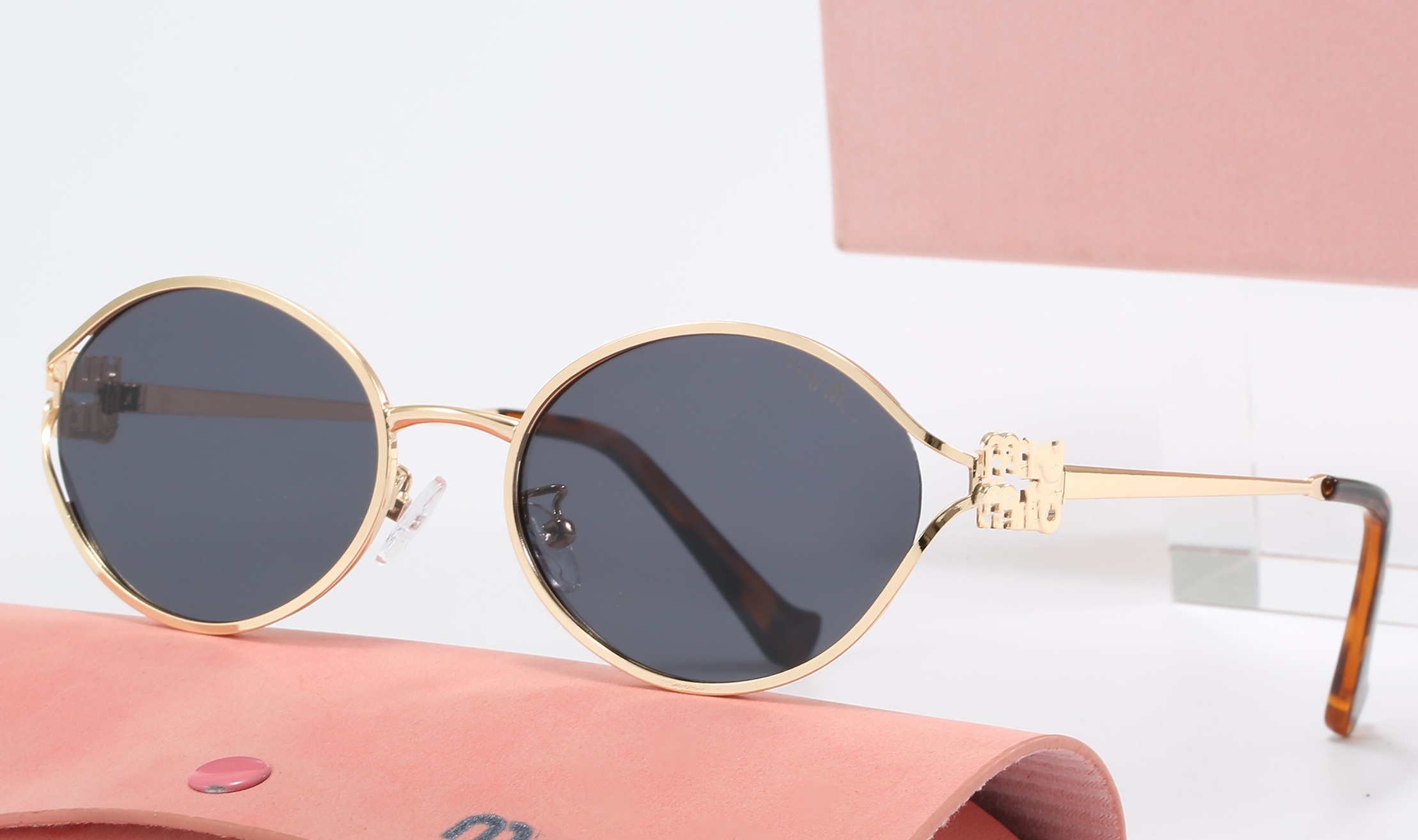 sunglasses Designer sunglasses luxurys sunglasses glasses womens squared eyeglasses shades travel driving fashion sunglass with box