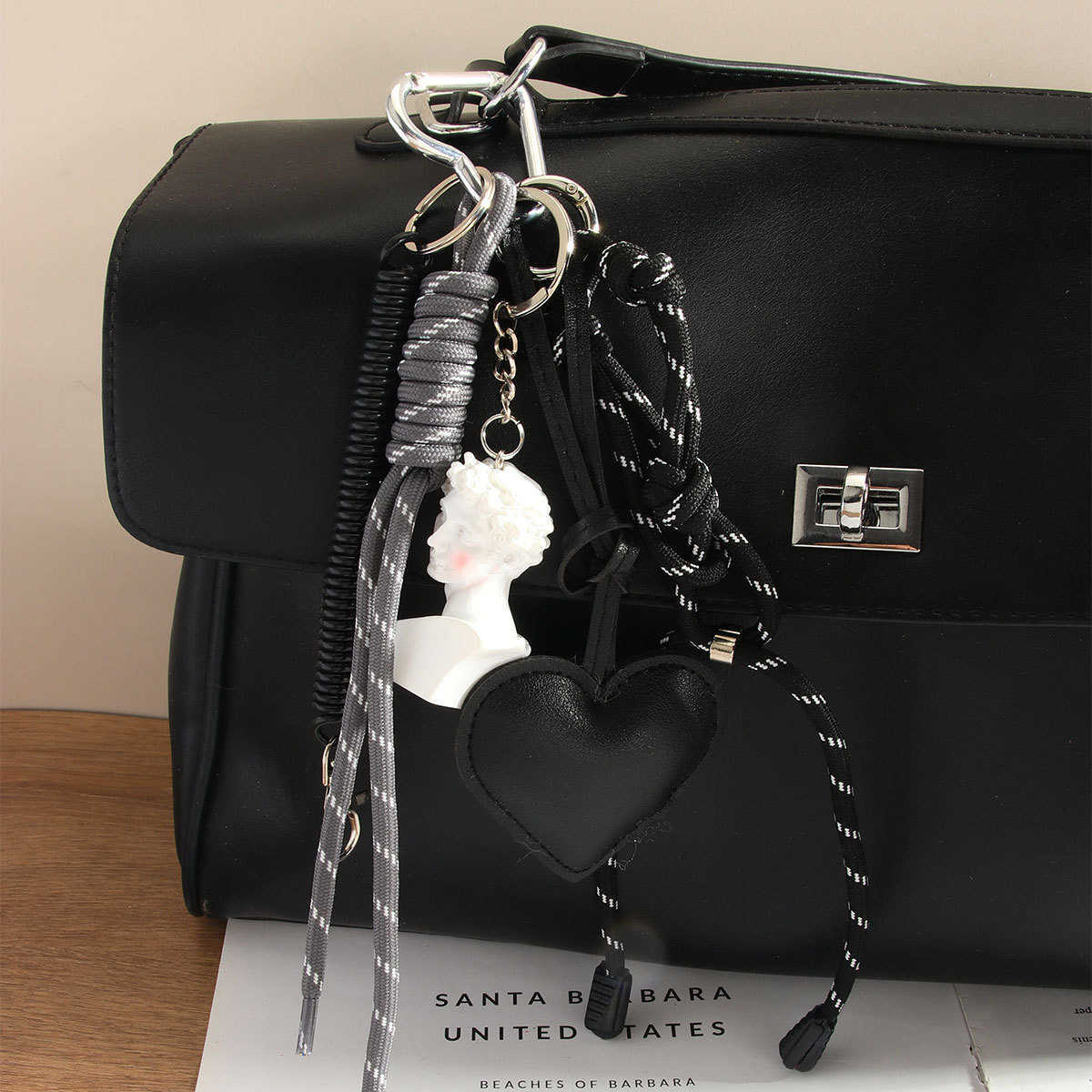 Minimalist Artistic Blush David Statue Pendant Black Pu Chain Bag H250928