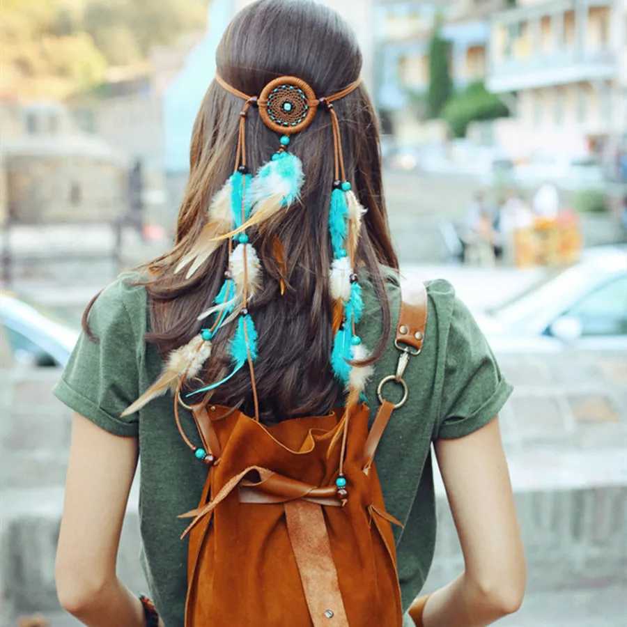 2023 New Fashion Boho Feather Headband for Women Festival Hair cessories Peock Feather Turban Ladies Adjust Hairband jewelry L250928GBMK