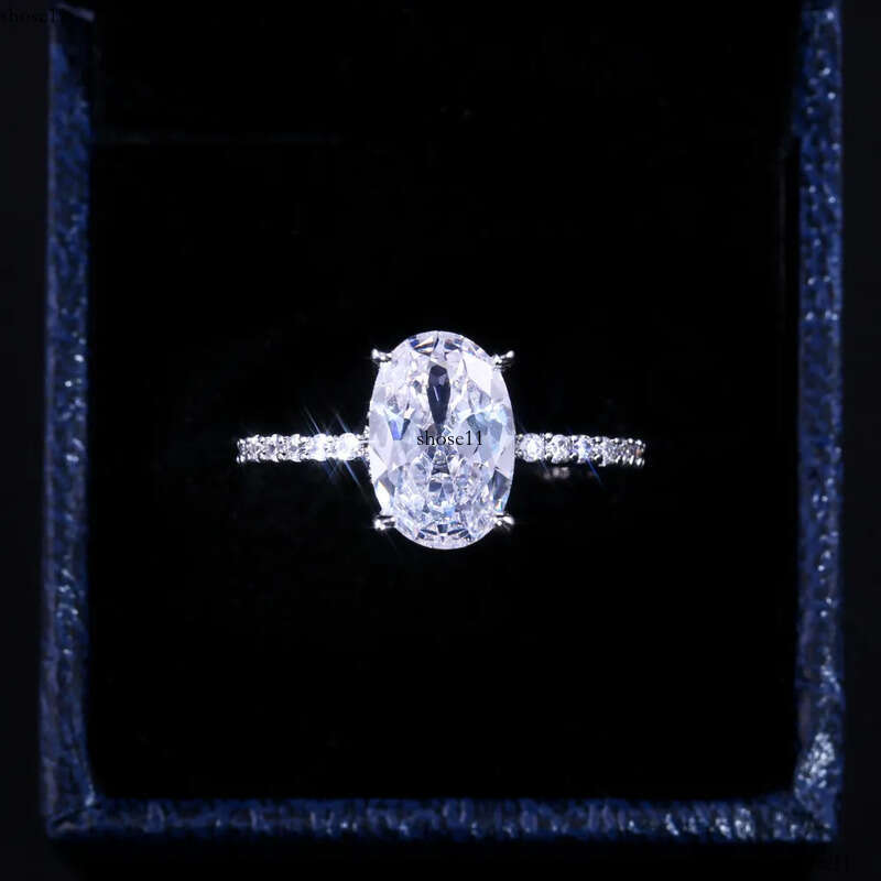 Huitan Oval Finger Dia Ring Band Dazzling Brilliant CZ Stone Four Prong Setting Classic Womens Wedding Rings Anniversary Gift For Wife&Girlfriend
