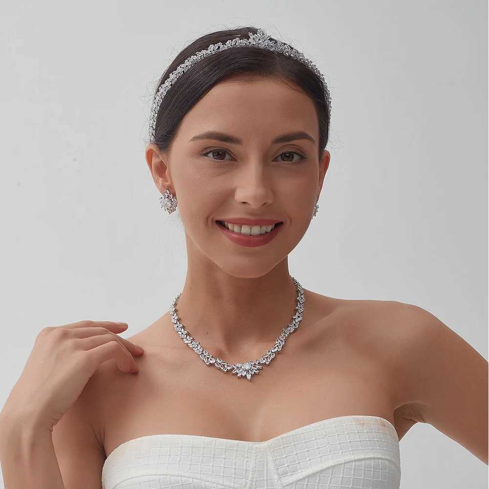New Fashion Silver Color CZ Tiaras And Crowns For Women Ushape Bride Headpiece Jewelry Crystal Diadems Wedding Hair Ornaments L250928S0UC
