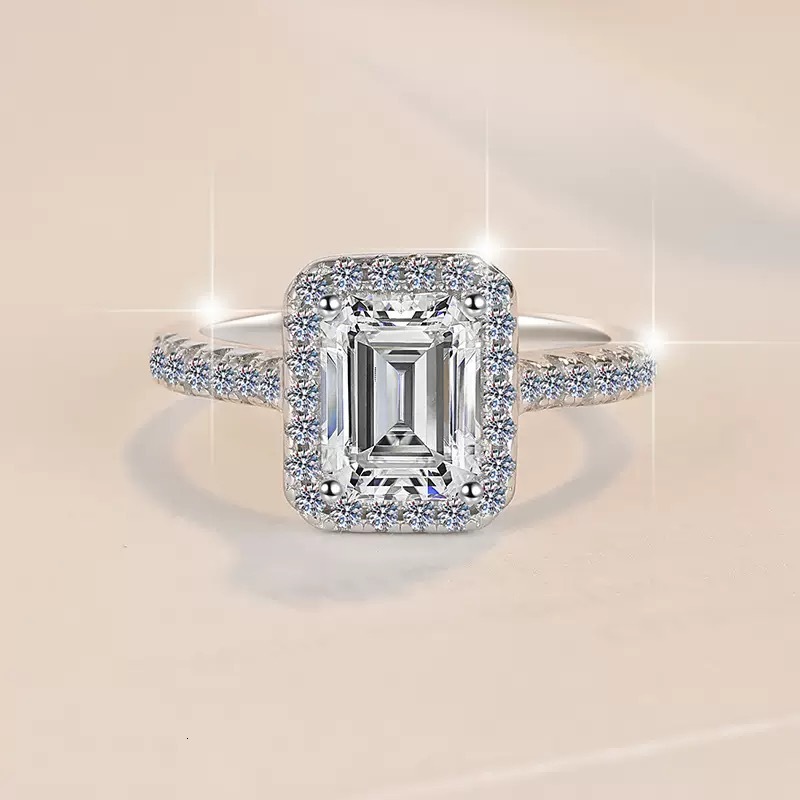 Attractive and Trendy Womens Ring Exudes Timeless Elegance Making 14 Kt Yellow Gold Lab Grown Diamond Ring in Vvs Clarity